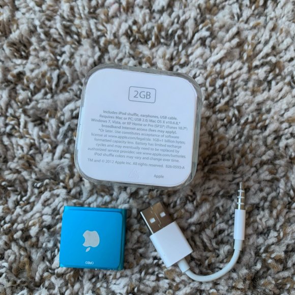 Like New iPod shuffle (4th Generation) 2GB Blue A1373 - Picture 4 of 6